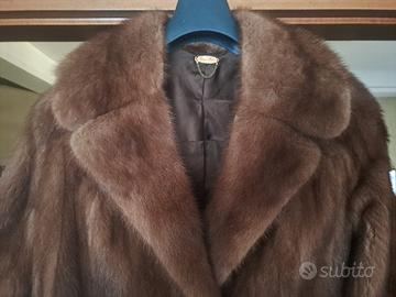 Visone demi buff pelli intere vert lavorato a mano