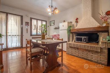 2 LOCALI A CESENATICO