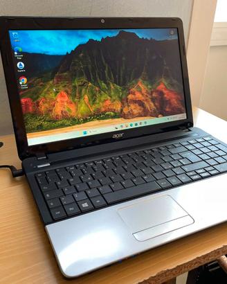 Computer Notebook Acer TMP-253E
