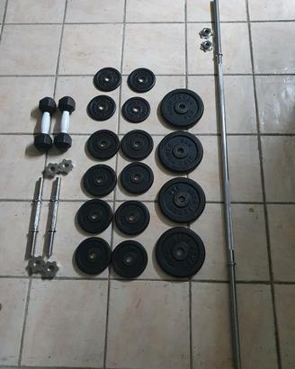 Set pesi Ghisa 50kg più bilanciere e manubri