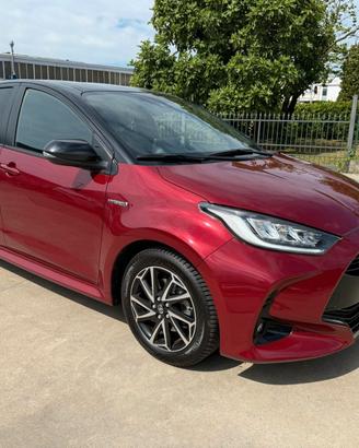 Toyota Yaris 1.5h Lounge PREZZO REALE