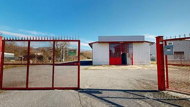 Immobile di 180 m² con 1 locale a Rieti