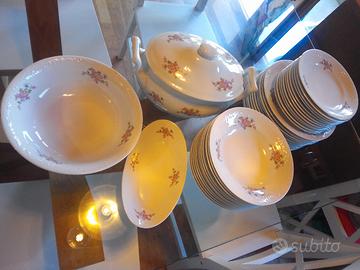 elegante servizio di piatti da 12