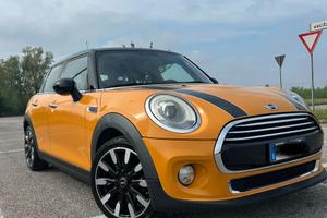 🚗 MINI COOPER 1.5 BENZINA 136 CV