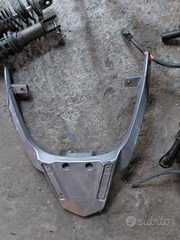 staffa posteriore portabaule kymco people 300 gt