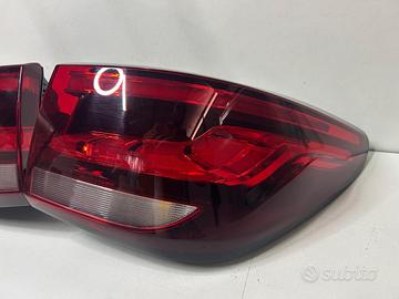 Fanale dx sx mg zs 2020>2025 - 10571682 -10571681