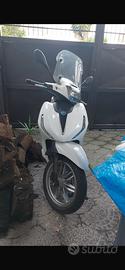 Beverly 400
