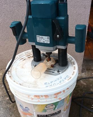 Fresatrice verticale "BOSCH"