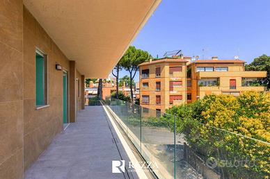 Appartamento di 177 m² con 4 locali e box auto a R