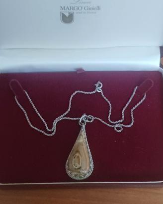 Collana con pendente di pietra in argento