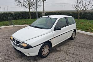 lancia 1.1 benzina fuzuinante no perdite tempo 