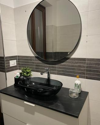 Mobile bagno completo con specchio e lavabo nero