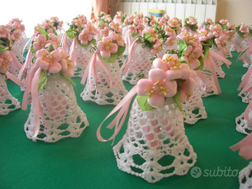 Campanelle portaconfetti all'uncinetto