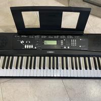 Pianola Yamaha EZ220