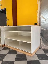 arredamento negozio