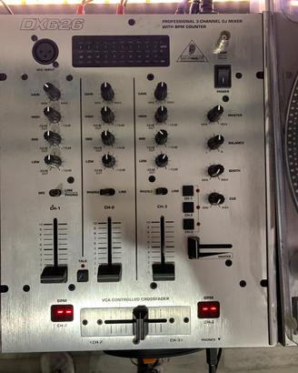 Mixer behringer dx 626