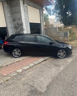 Peugeot 308 BlueHDi 120 S&S EAT6 SW GT Line