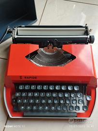 Collezionismo, macchina da scrivere portatile