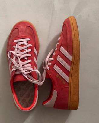 Snickers Adidas modello Samba