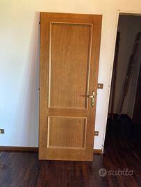 Due porte interne 80 x 220 cm.