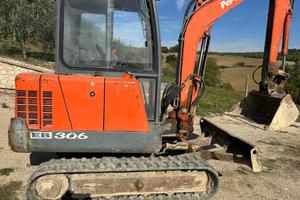 PEL-JOB ESCAVATORE EB-306 30 Q.LI ANNO ORE 1725