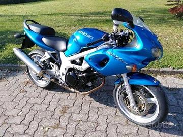 Suzuki SV 650 pari al nuovo 1999 iscrivibile Asi