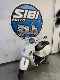 Piaggio Vespa 300 GTS