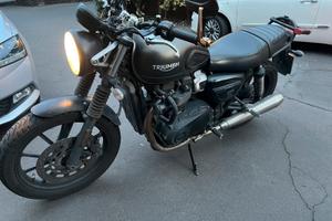 Triumph Street Twin 900 Ironstone - 2021