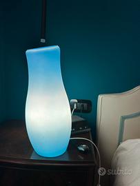 Lampada da tavolo blu