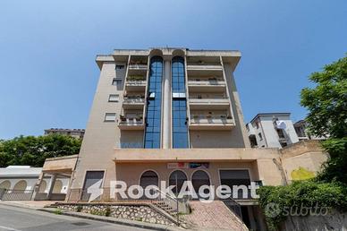 QUADRILOCALE - STABILE DI RECENTE COSTRUZIONE CON