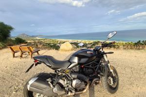 Ducati Monster 821
