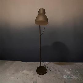 Lampada da terra