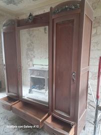 Armadio vecchio 