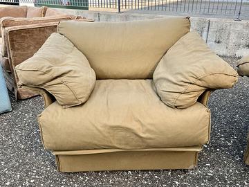 Poltrone in tessuto tipo Cinova