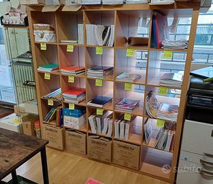 libreria a cubetti