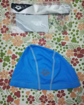 Cuffia Arena Nuoto Azzurra Con Custodia 