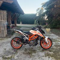 Ktm duke 390
