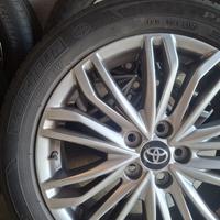 Gomme Michelin su cerchi Toyota C-HR 18'