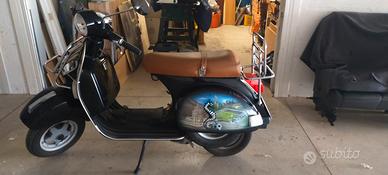 vespa PX 150 fiancata 