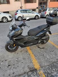 Scooter Over Brera 300