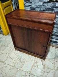 MOBILE BASSO IN STILE SVEDESE IN TEAK anni '60/70