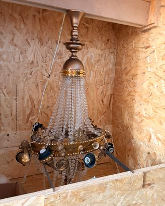 Lampadario Vintage di Design in Ottone e Cristalli