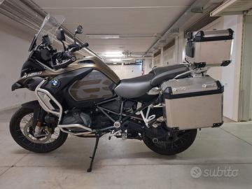 moto BMW 1250 GS Adventure