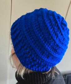 cappello all'uncinetto 