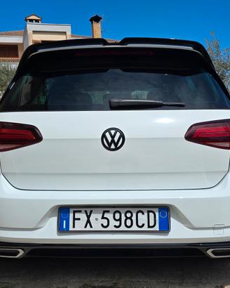 Volkswagen Golf 7.5 R‑Line 1.5 TSI 150 CV – 2019

