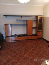 PARETE ATTREZZATA IN NOCE