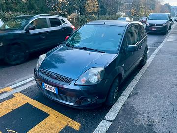 Ford Fiesta 5 serie 1.4 diesel 2008