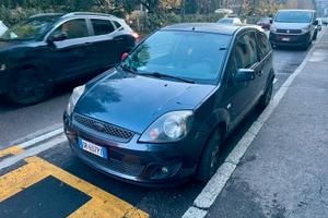 Ford Fiesta 5 serie 1.4 diesel 2008