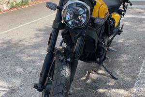 Ducati Scrambler 800 anno 2019 full trottle