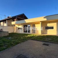 3 LOCALI CON GIARDINO! CLASSE A4! COMPLESSO DI NUO